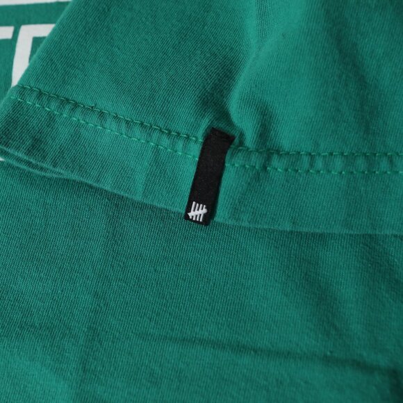 Undefeated Y2K Box Logo Tee (L) - Picture 9 of 9